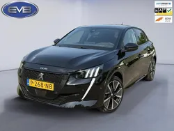 Zwart, metallic lak Gebruikt 2022 Peugeot e-208 GT Hatchback | € 19.750 (Eerlijke prijs)