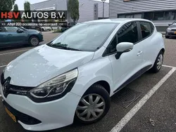 Wit Gebruikt 2013 Renault Clio R.S. Expression Hatchback | € 5.999 (Eerlijke prijs)