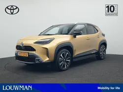 Goud, metallic lak Gebruikt 2022 Toyota Yaris Cross Executive SUV | € 28.445 (Eerlijke prijs)