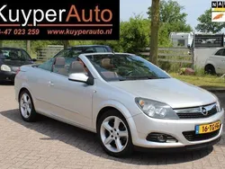 Grijs Gebruikt 2006 Opel Astra Cabriolet Cosmo Cabriolet | € 4.975 (Iets duurder)