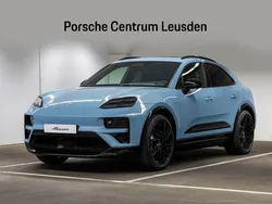 Blauw Nieuw 2025 Porsche Macan Turbo SUV | € 157.732