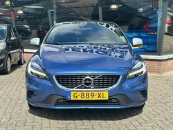 Blauw Gebruikt 2019 Volvo V40 Stationwagen | € 17.950 (Eerlijke prijs)