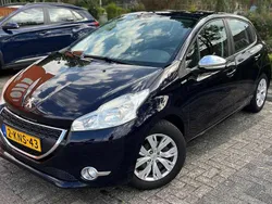 Paars Gebruikt 2013 Peugeot 208 Hatchback | € 4.250 (Eerlijke prijs)