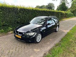 Zwart Gebruikt 2007 BMW 320 Stationwagen | € 4.750 (Eerlijke prijs)