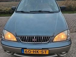 Gebruikt 2001 Kia Carens 2 MPV | € 1.050