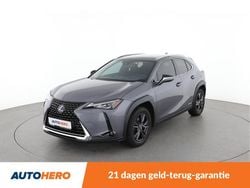 Grijs (metallic) Gebruikt 2021 Lexus UX 250h SUV | € 25.349 (Super prijs)