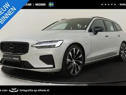 Grijs Gebruikt 2022 Volvo V60 R-Design Stationwagen | € 43.890 (Eerlijke prijs)