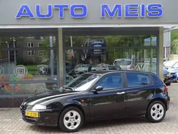 Zwart Gebruikt 2002 Alfa Romeo 147 Progression Hatchback | € 1.295 (Goede deal)
