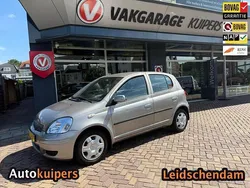 Grijs Gebruikt 2003 Toyota Yaris Sol Hatchback | € 3.450 (Eerlijke prijs)