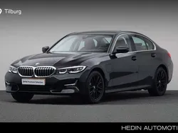 Zwart, metallic lak Gebruikt 2020 BMW 330 Executive Sedan | € 30.880 (Eerlijke prijs)