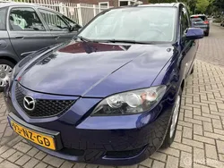 Blauw Gebruikt 2004 Mazda 3 Touring Sedan | € 3.750 (Eerlijke prijs)