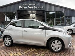 Grijs Gebruikt 2016 Toyota Aygo Hatchback | € 8.450 (Eerlijke prijs)