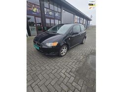 Zwart Gebruikt 2013 Mitsubishi Colt | € 3.500