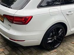 Wit Gebruikt 2018 Audi A4 Design Stationwagen | € 16.500 (Super prijs)