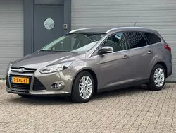 Bruin Gebruikt 2013 Ford Focus Titanium Stationwagen | € 3.750 (Eerlijke prijs)