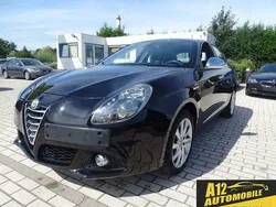 Zwart Gebruikt 2015 Alfa Romeo Giulietta Exclusive Hatchback | € 10.900 (Super prijs)