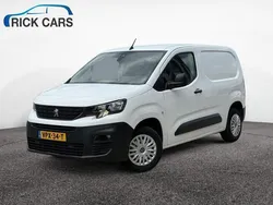 Wit Gebruikt 2022 Peugeot Partner Premium MPV | € 11.750 (Eerlijke prijs)