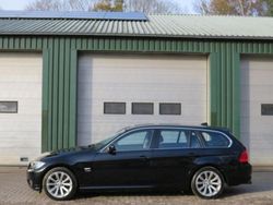 Zwart Gebruikt 2011 BMW 325 Luxury Line Stationwagen | € 6.250 (Eerlijke prijs)