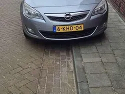 Zilver Gebruikt 2011 Opel Astra Edition MPV | € 3.500 (Goede deal)