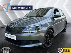 Grijs, metallic lak Gebruikt 2015 Skoda Fabia Hatchback | € 8.490 (Eerlijke prijs)