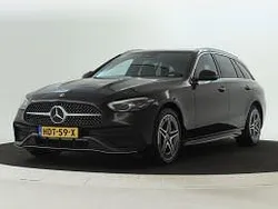Donker obsidiaanzwart metaalkleur metallic Gebruikt 2022 Mercedes 300 AMG Stationwagen | € 38.945 (Eerlijke prijs)
