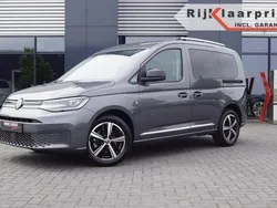 Grijs, metallic lak Gebruikt 2023 VW Caddy Style MPV | € 40.950 (Duur)