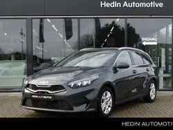 Grijs, metallic lak Gebruikt 2024 Kia Ceed Sportswagon Stationwagen | € 29.445 (Iets duurder)