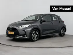 Grijs Gebruikt 2021 Toyota Yaris Hatchback | € 20.940 (Eerlijke prijs)