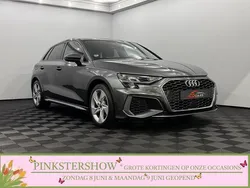 Grijs Gebruikt 2024 Audi A3 Sportback S-Line Hatchback | € 29.950