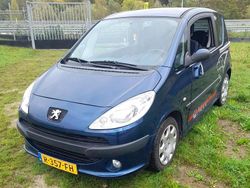 Gebruikt 2006 Peugeot 1007 Hatchback | € 2.450 (Eerlijke prijs)
