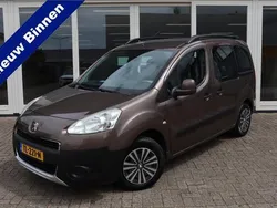Bruin Gebruikt 2012 Peugeot Partner Tepee Access MPV | € 6.950