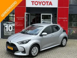 Grijs Gebruikt 2023 Toyota Yaris Active Hatchback | € 18.900 (Eerlijke prijs)