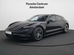 Zwart Gebruikt 2023 Porsche Taycan Sport Turismo Sedan | € 74.950 (Goede deal)