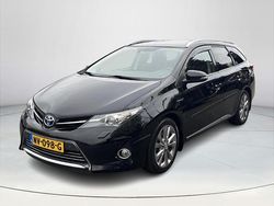 Zwart Gebruikt 2014 Toyota Auris Touring Sports Executive Stationwagen | € 14.440 (Goede deal)