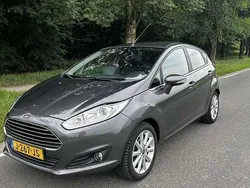 Grijs Gebruikt 2015 Ford Fiesta Titanium Hatchback | € 5.750 (Super prijs)