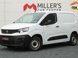 Wit Gebruikt 2021 Peugeot Partner Van | € 9.950 (Eerlijke prijs)