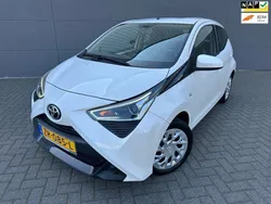 Wit Gebruikt 2019 Toyota Aygo X-play Hatchback | € 8.799 (Eerlijke prijs)