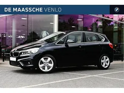 Zwart Gebruikt 2017 BMW 220 Executive Stationwagen | € 19.950 (Goede deal)