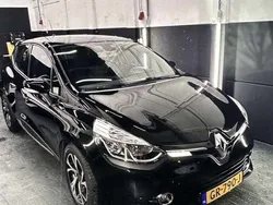 Zwart Gebruikt 2013 Renault Clio IV Expression Hatchback | € 3.400