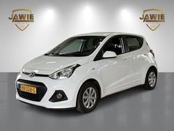 Wit Gebruikt 2016 Hyundai i10 Comfort Hatchback | € 5.999 (Eerlijke prijs)