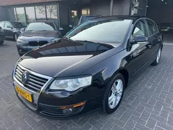 Zwart Gebruikt 2009 VW Passat Sedan | € 4.295 (Eerlijke prijs)
