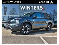 Grijs, metallic lak Nieuw 2025 Mitsubishi Outlander Intense SUV | € 52.440 (Eerlijke prijs)