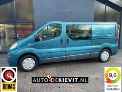Blauw Gebruikt 2011 Renault Trafic MPV | € 9.750