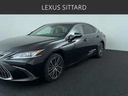 Zwart Gebruikt 2024 Lexus ES300 Business Edition Sedan | € 49.950 (Eerlijke prijs)