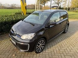 Zwart Gebruikt 2023 VW e-up! Hatchback | € 17.950 (Goede deal)