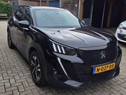 Zwart Gebruikt 2020 Peugeot e-2008 GT SUV | € 14.000 (Goede deal)