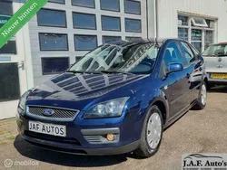 Blauw Gebruikt 2006 Ford Focus Hatchback | € 2.250 (Eerlijke prijs)