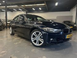 Blauw Gebruikt 2012 BMW 320 Executive Sedan | € 8.894 (Goede deal)