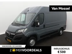 Grijs Gebruikt 2023 Opel Movano Van | € 23.440 (Goede deal)