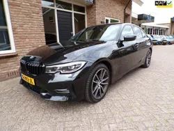 Zwart, metallic lak Gebruikt 2019 BMW 320 Executive Sedan | € 27.950 (Iets duurder)